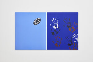 Giacomo Montanelli, Rimpiattino, Frisbee, 2020, Acrilico su tela, 120x70 cm, Courtesy dell'artista e Cantieri Aperti, ph. Carlo Favero