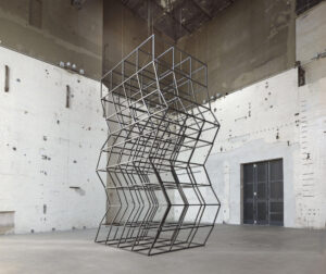Mona Hatoum, All of a quiver, 2022, aluminium square tubes, steel hinges, electric motor and cable, 862 x 385 x 290 cm, installation view, KINDL - Centre for Contemporary Art, Kesselhaus. Photo: Jens Ziehe, 2022, courtesy KINDL